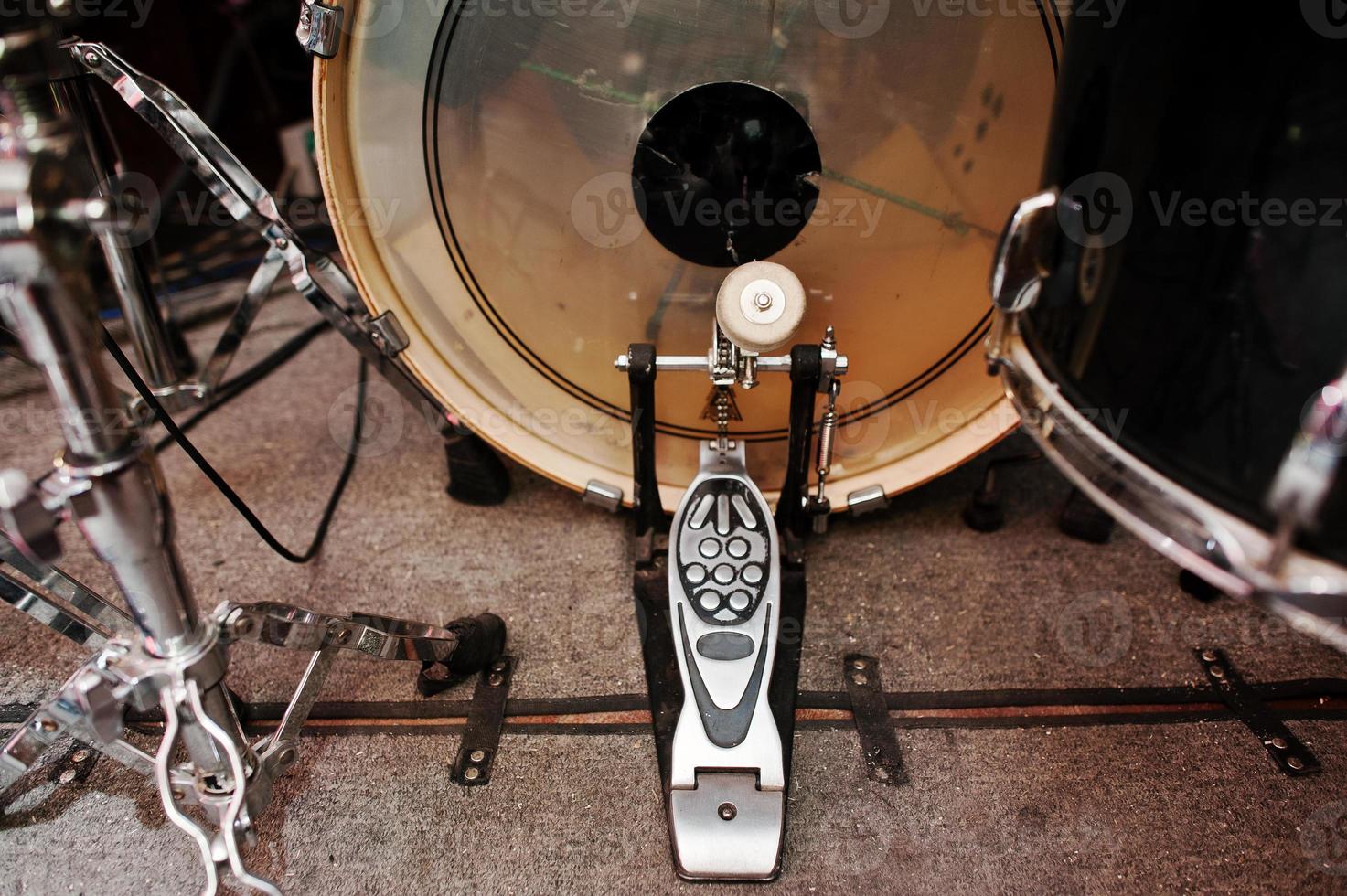 Drumset und Bassdrum-Pedal foto