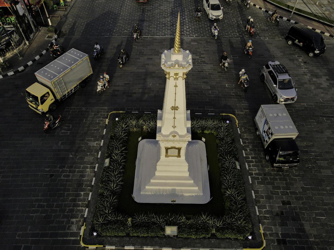luftaufnahme von tugu jogja oder yogyakarta monument, indonesien. Yogyakarta, Indonesien - Oktober 2020 foto