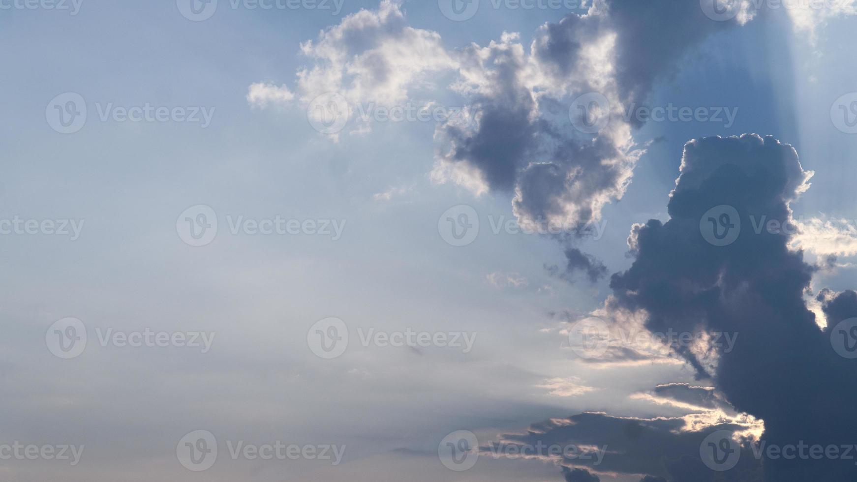 schöner sonnenuntergangshimmel. Natur Himmel Hintergründe. foto