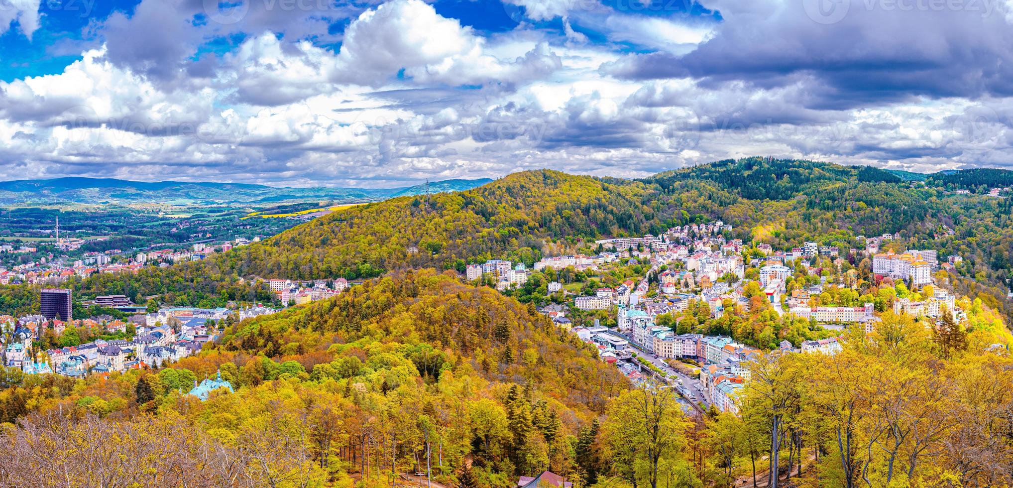 Karlovy Vary City Luftpanoramablick foto