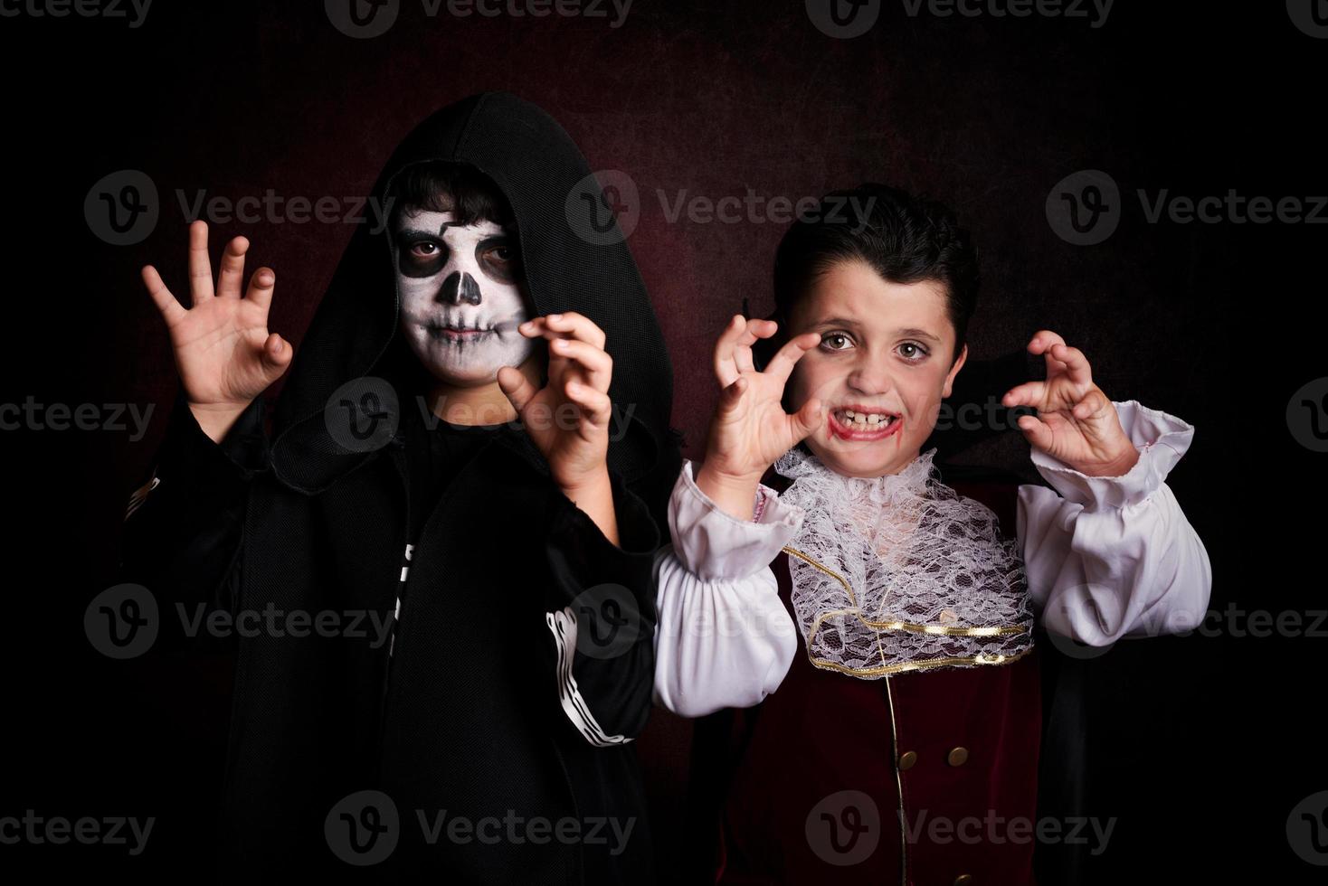 Kinder an Halloween foto