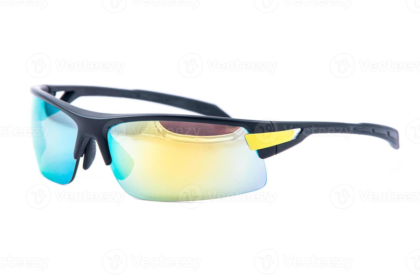 Mode Sonnenbrillen schwarze Rahmen auf weißem Hintergrund. foto