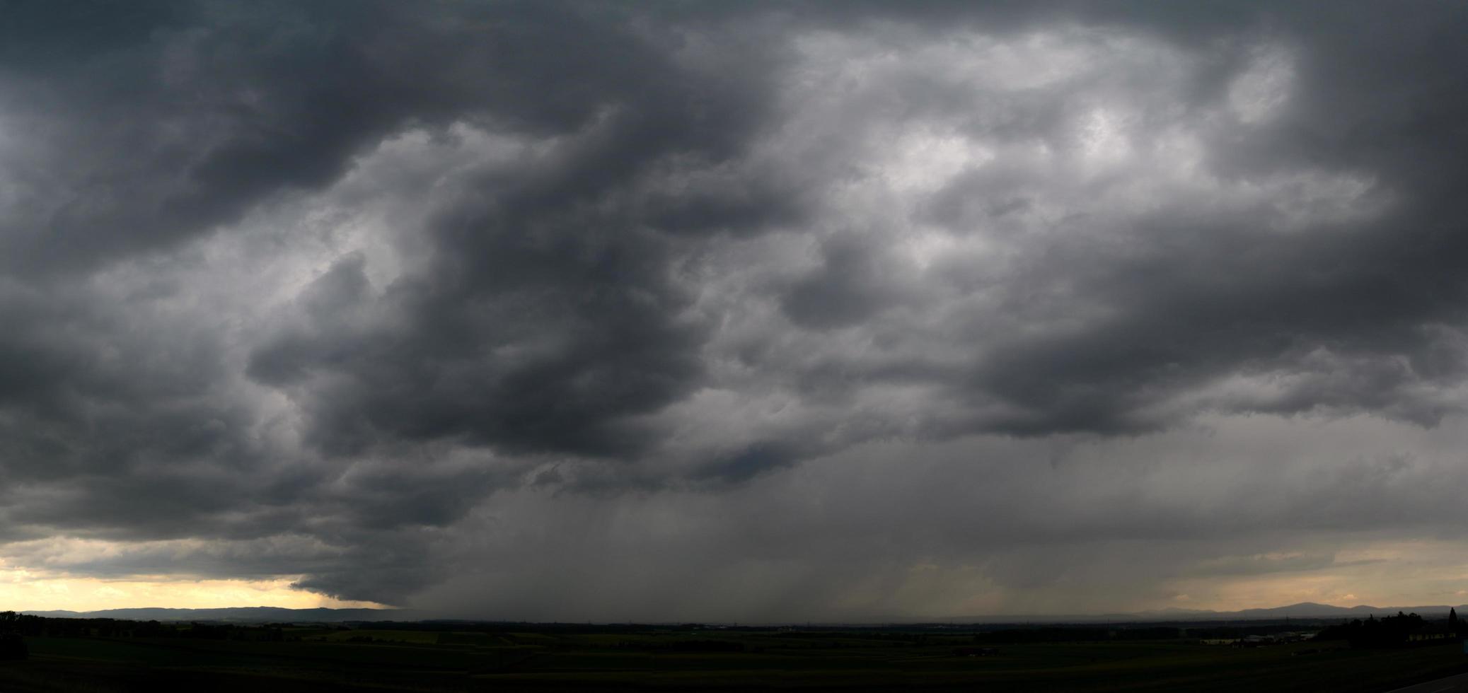 Regen-Panoramablick foto