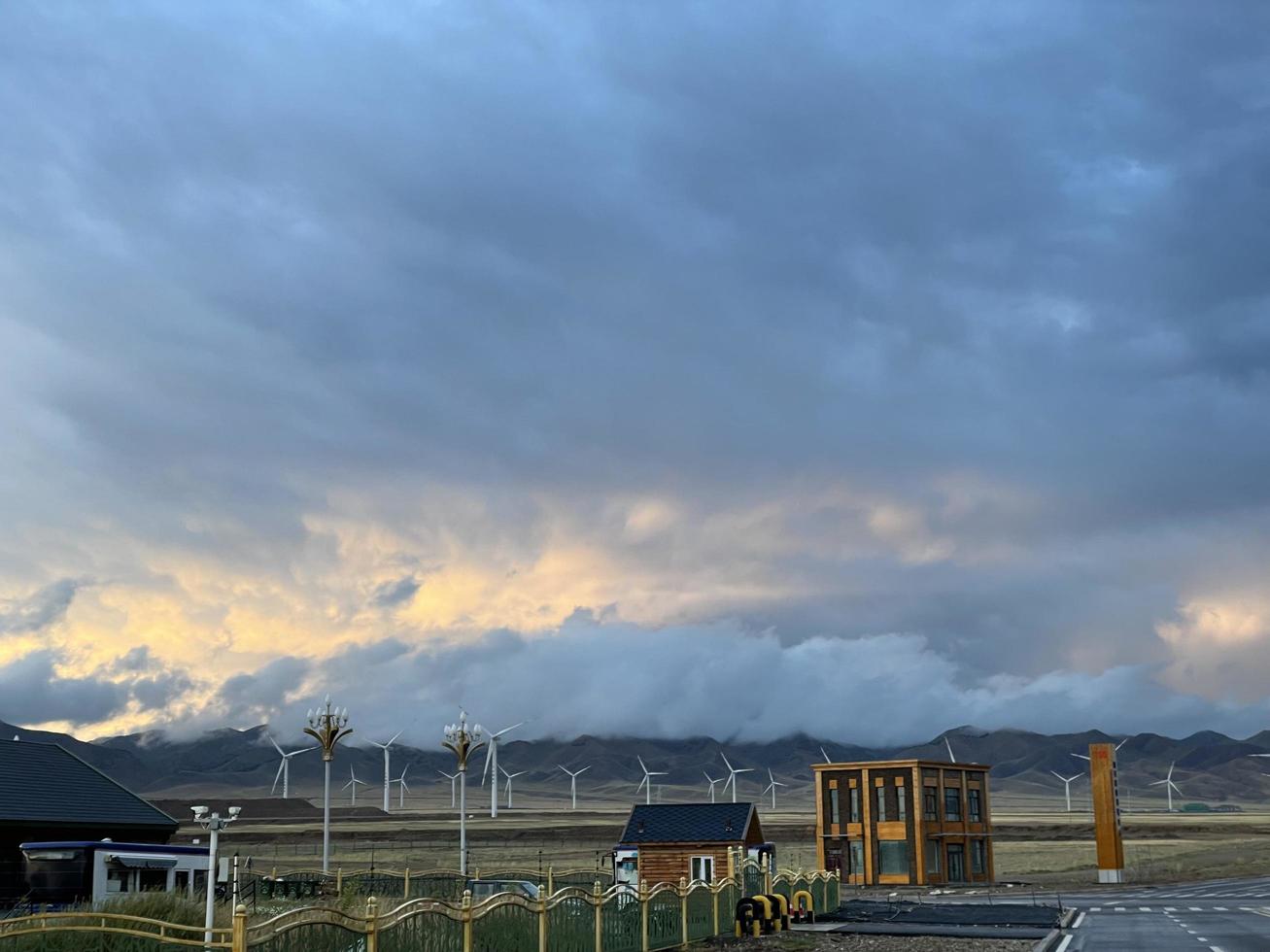 Windmühle, Wolke, Berg foto