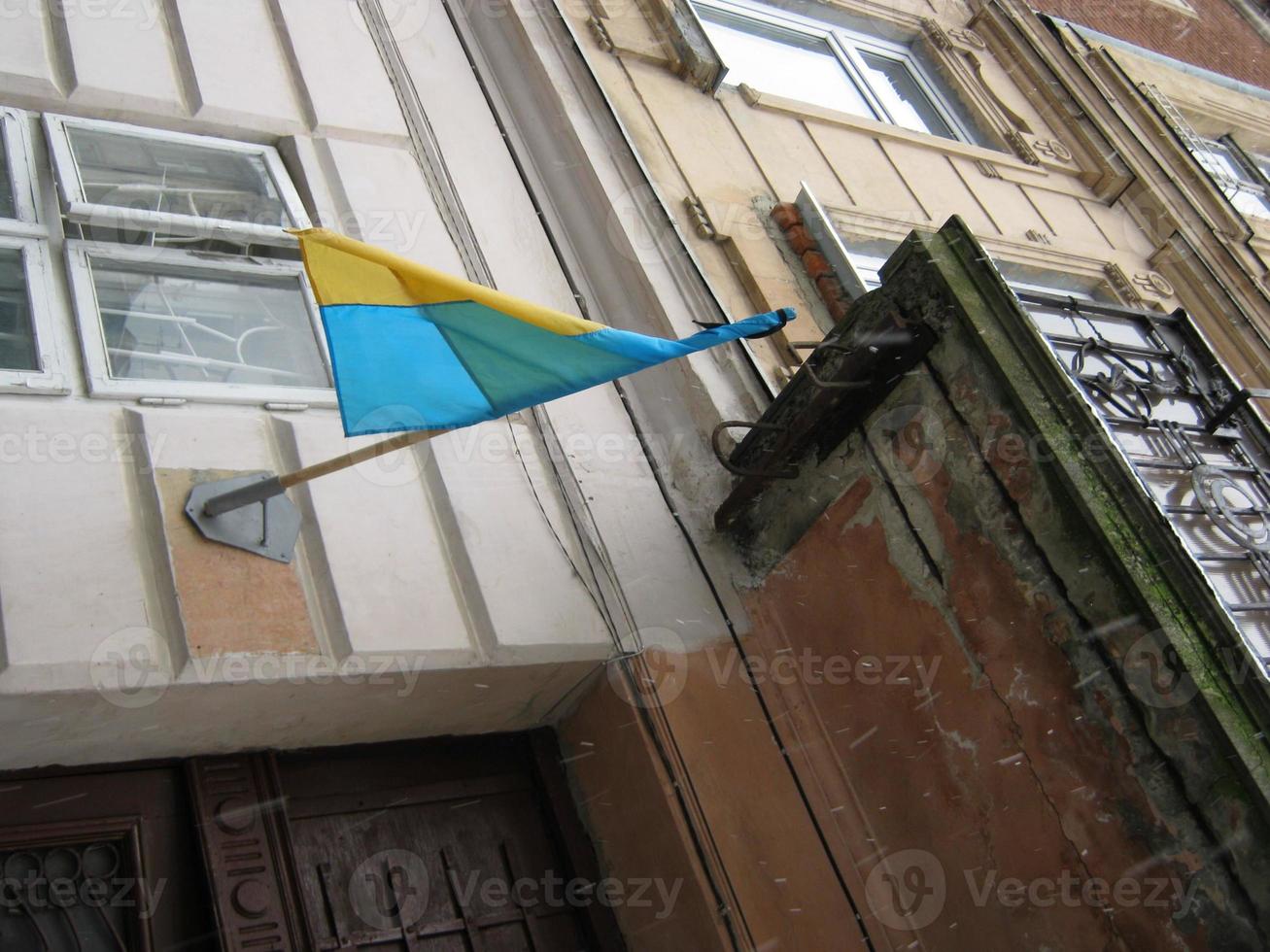 ukrainische Entwicklungsflagge. ukrainische gelbe blaue flagge. foto