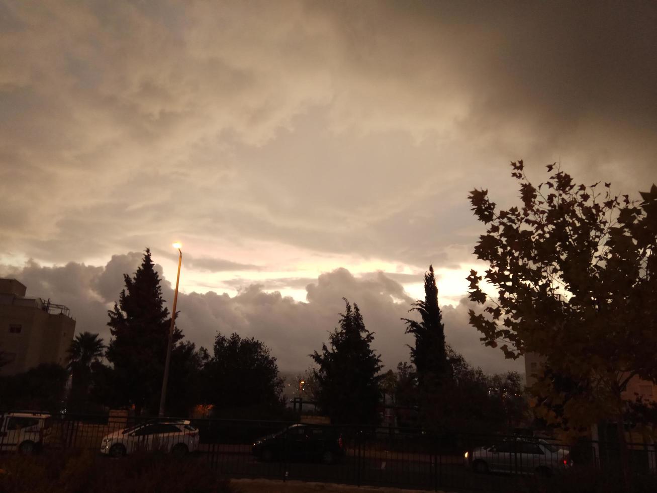 erstaunlicher sonnenuntergang in israel blick auf das heilige land foto