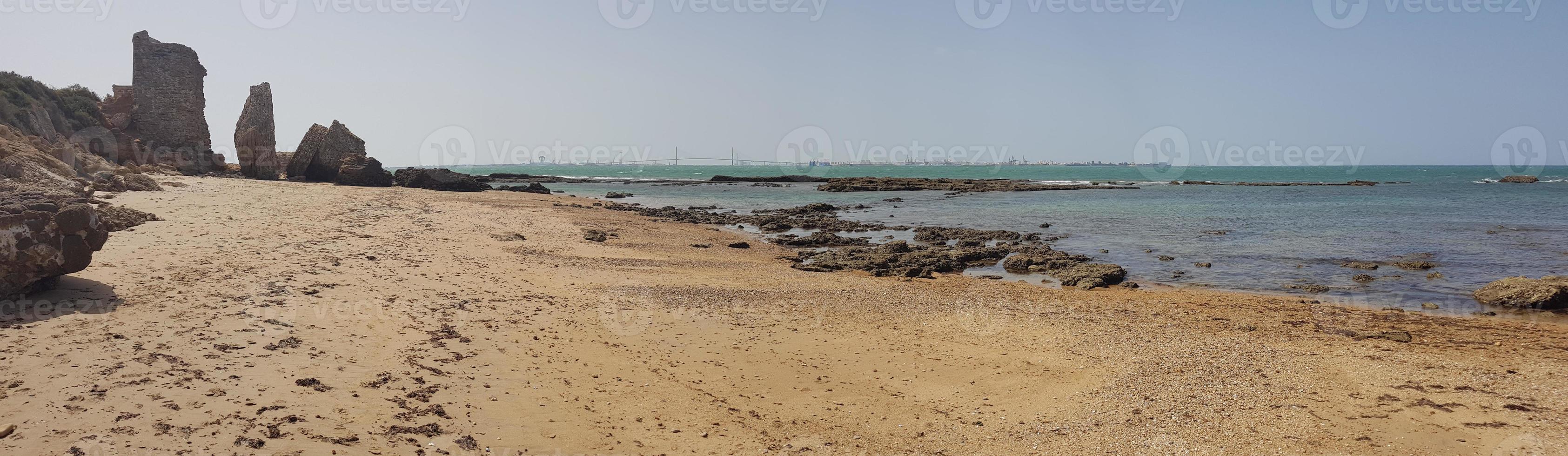 Strand der Mauer von Puerto Sherry foto