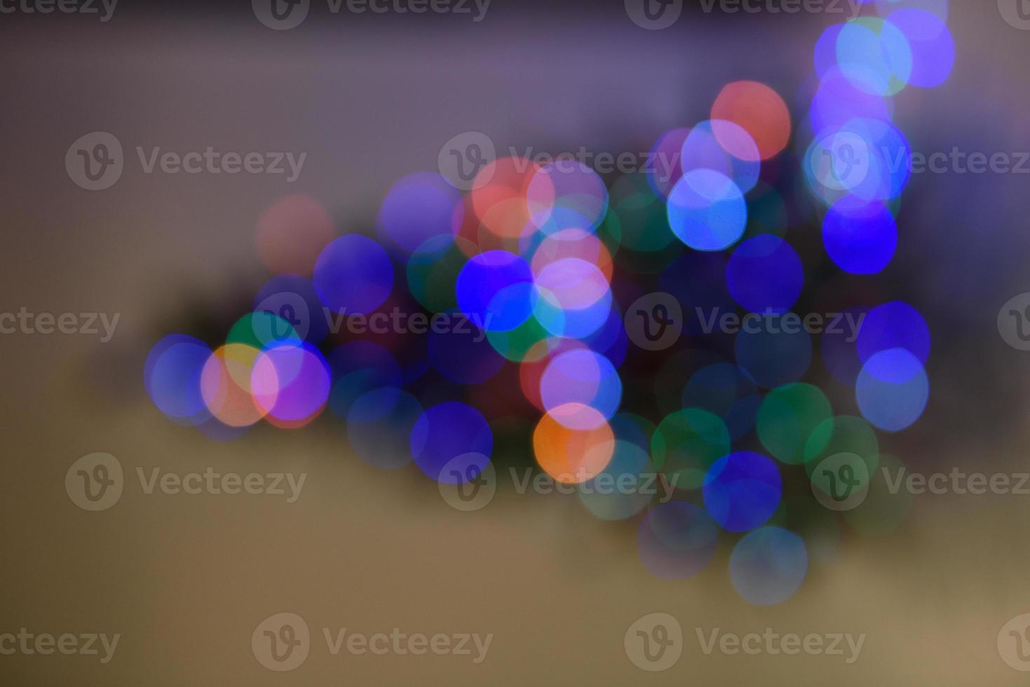 glitzernde Bokeh-Lichter defokussierter Hintergrund foto