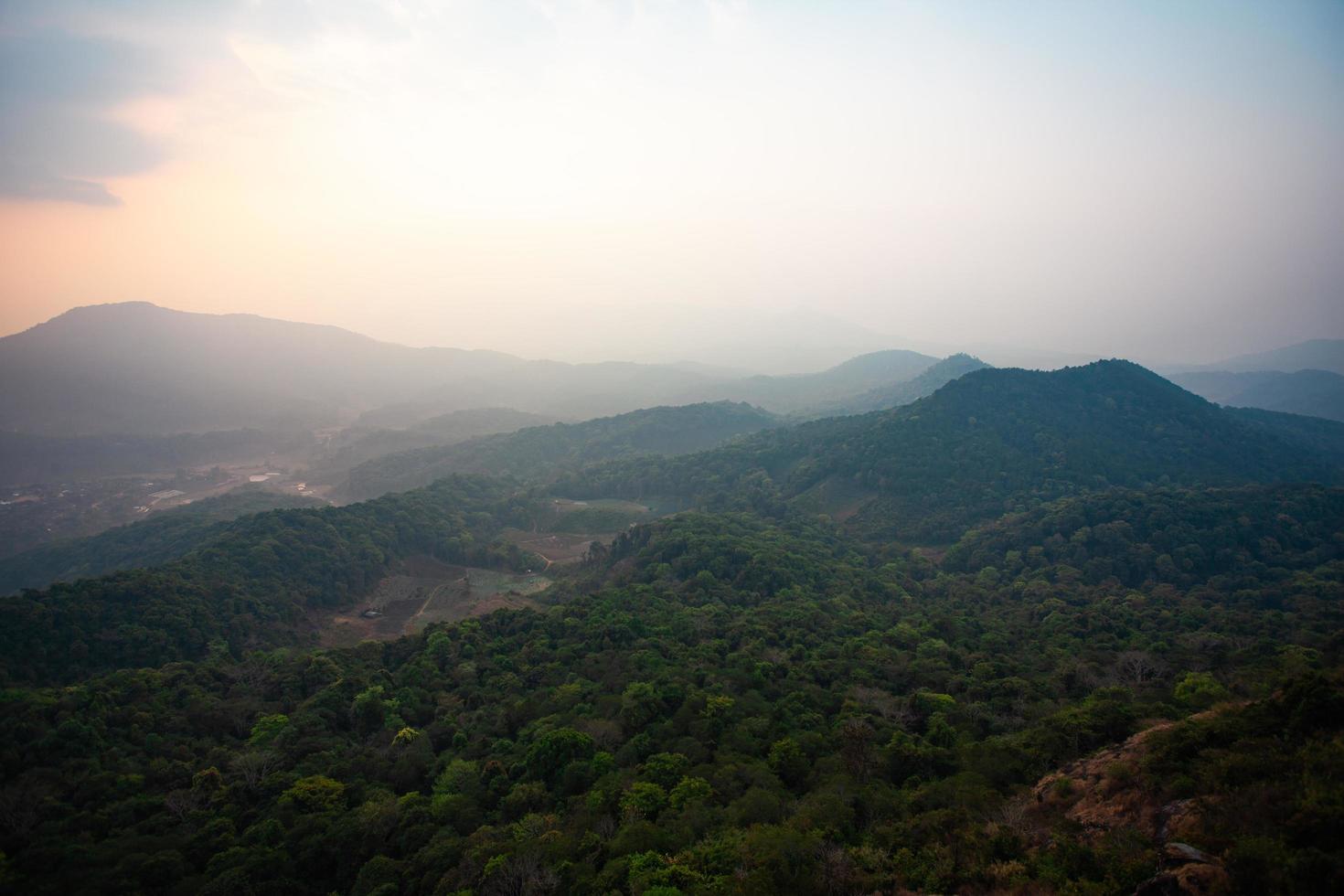 Aussichtspunkt Pha Khao Noi in Chiang Mai, Thailand foto