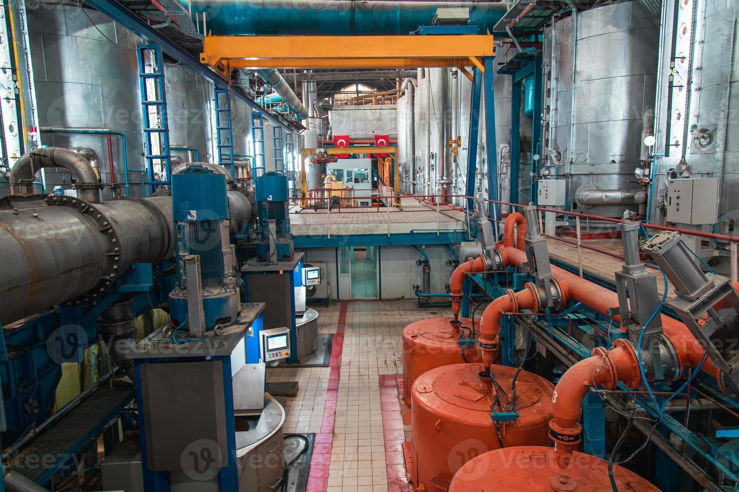 riesige Größe von Zuckerrüben-Prozessturbinen aus einer großen Zuckerfabrik. foto