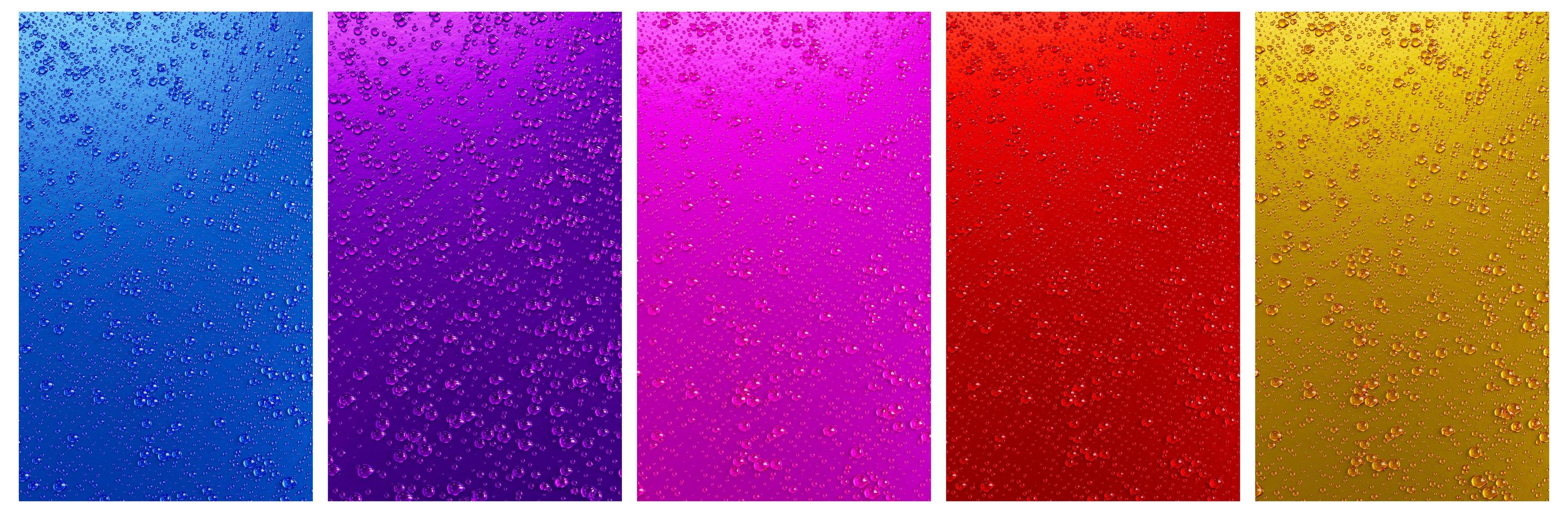 Reihe von mehrfarbigen Wassertröpfchen auf Metall- oder Metalloberflächen in Shader-Farben für Handy- und Smartphone-Hintergrund oder -Tapete. 3D-Rendering. foto