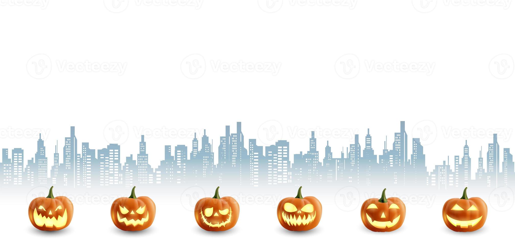 realistische 3d-kürbisse mit unheimlich lächelndem gesicht auf weißem hintergrund in der stadtsilhouette. Fröhliches Halloween-Banner. Kürbislaterne-Party. foto