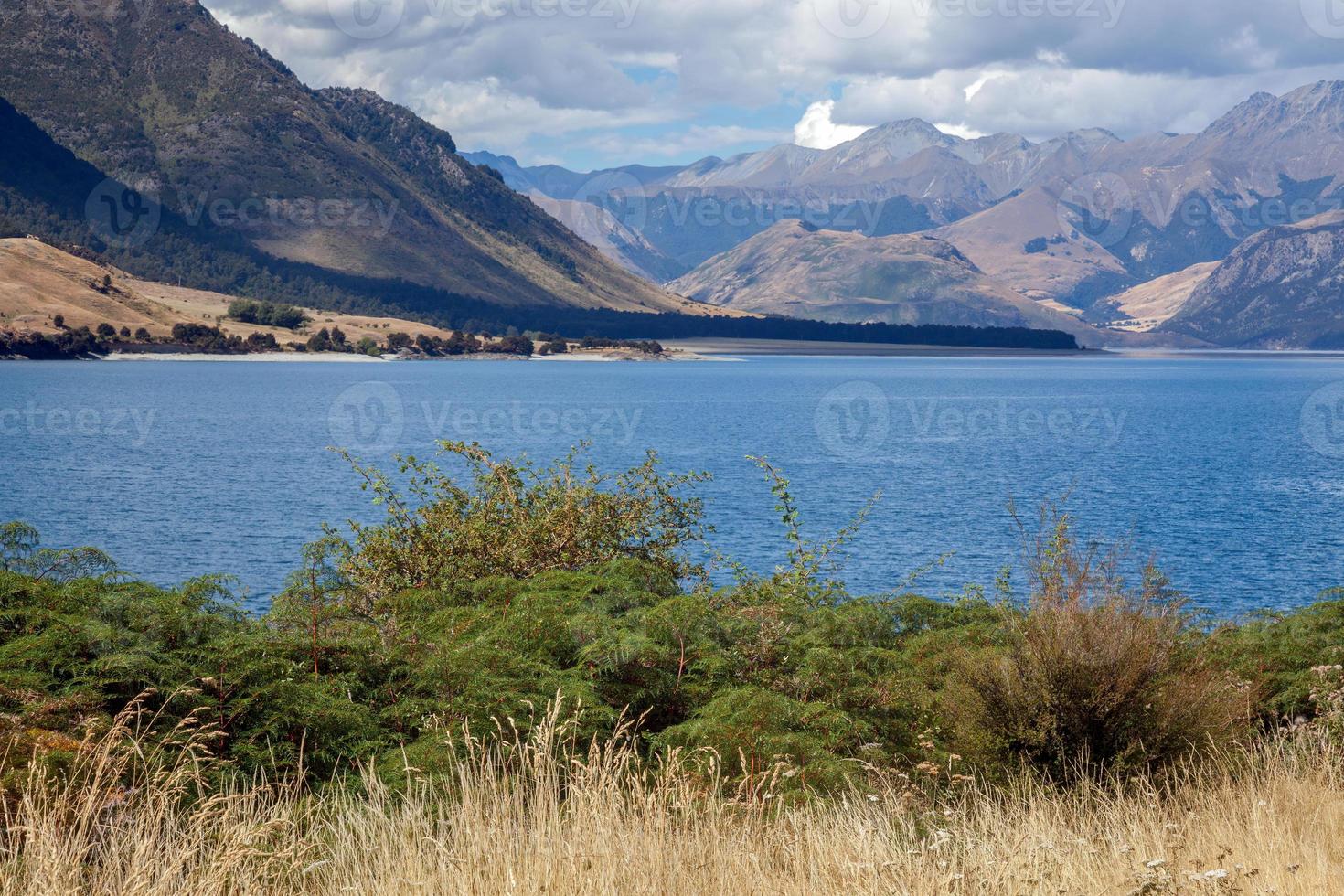 Malerischer Blick auf den Lake Wanaka in Neuseeland foto