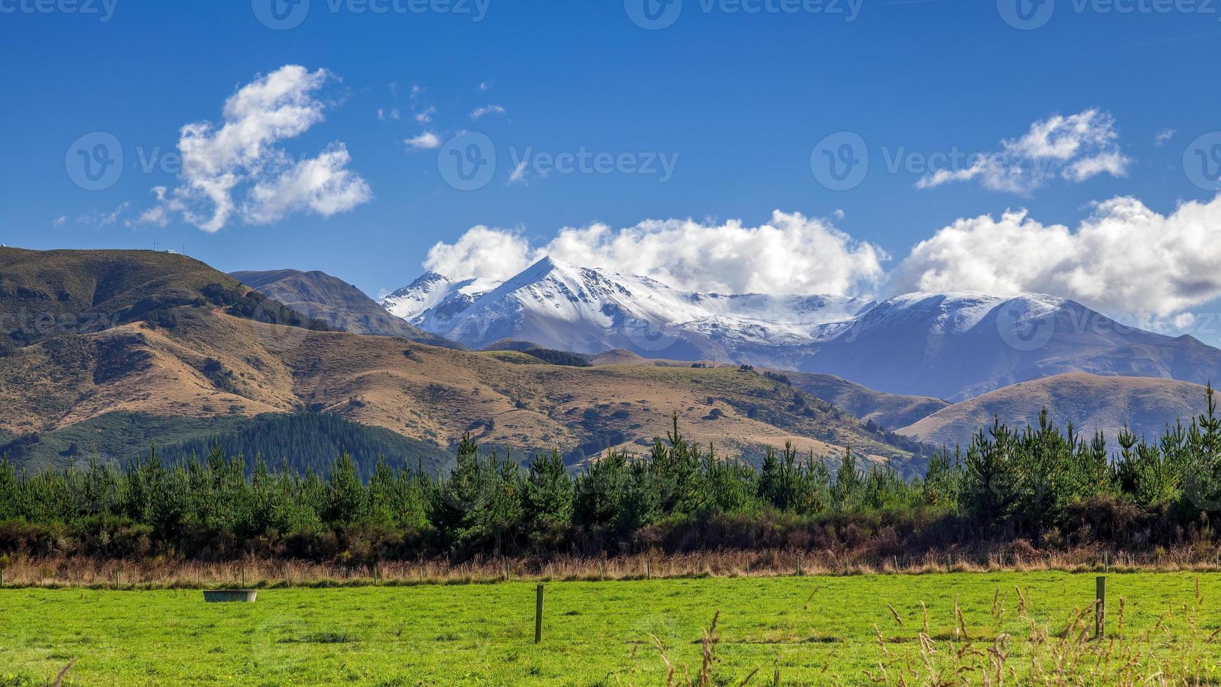 Blick auf die Landschaft rund um Mount Hutt foto