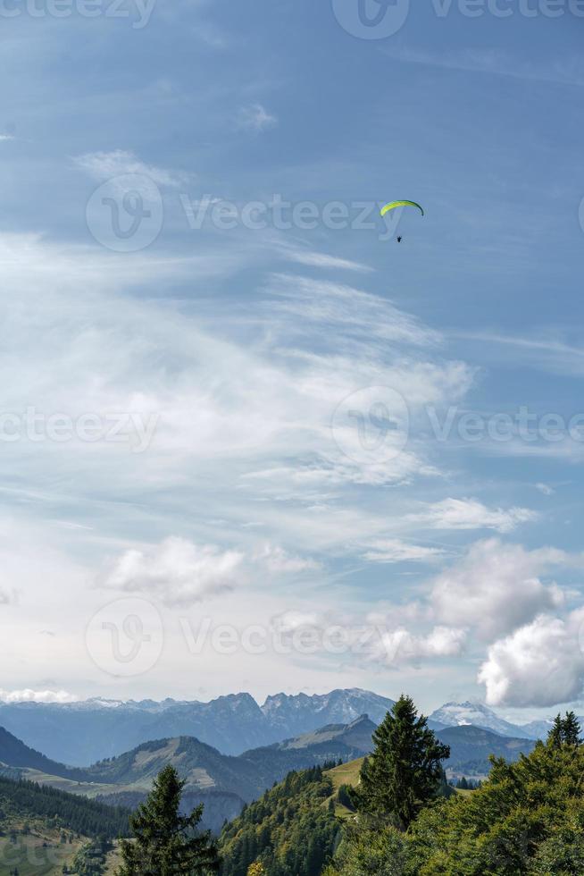 Blick ins Grüne vom Zwolferhorn foto