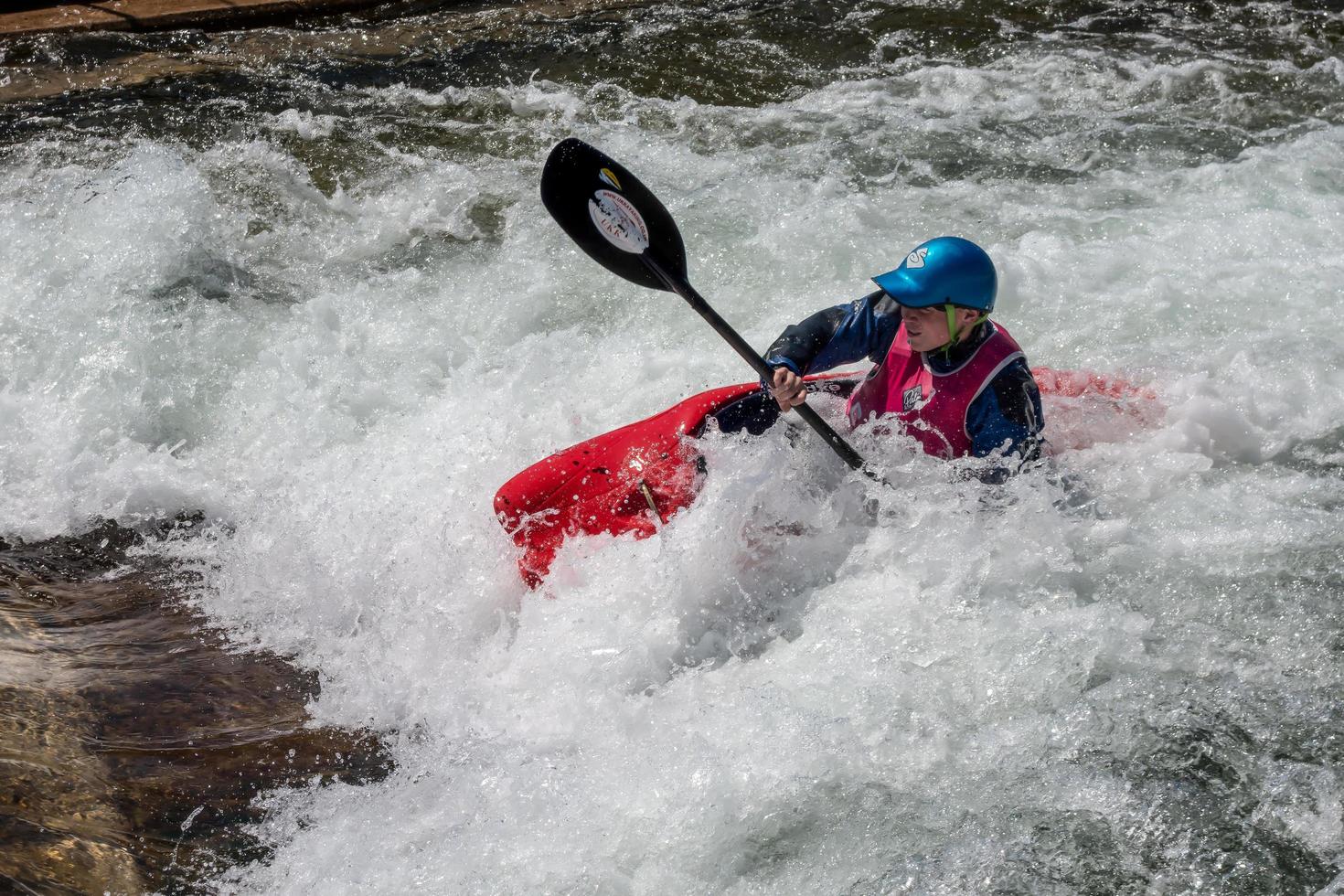 Cardiff, Wales, Großbritannien, 2014. Wassersport im Cardiff International White Water Center foto