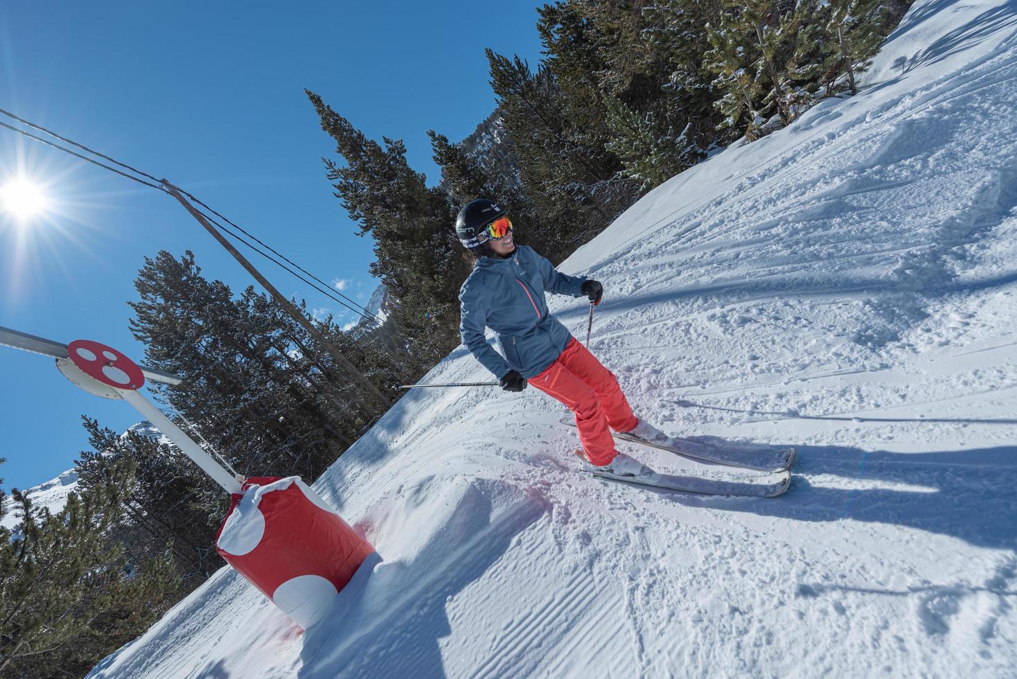 grandvalira, andorra . 2022 15. März . Skifahrer auf den Pisten des Skigebiets Grandvalira in Andorra im Jahr 2022. foto