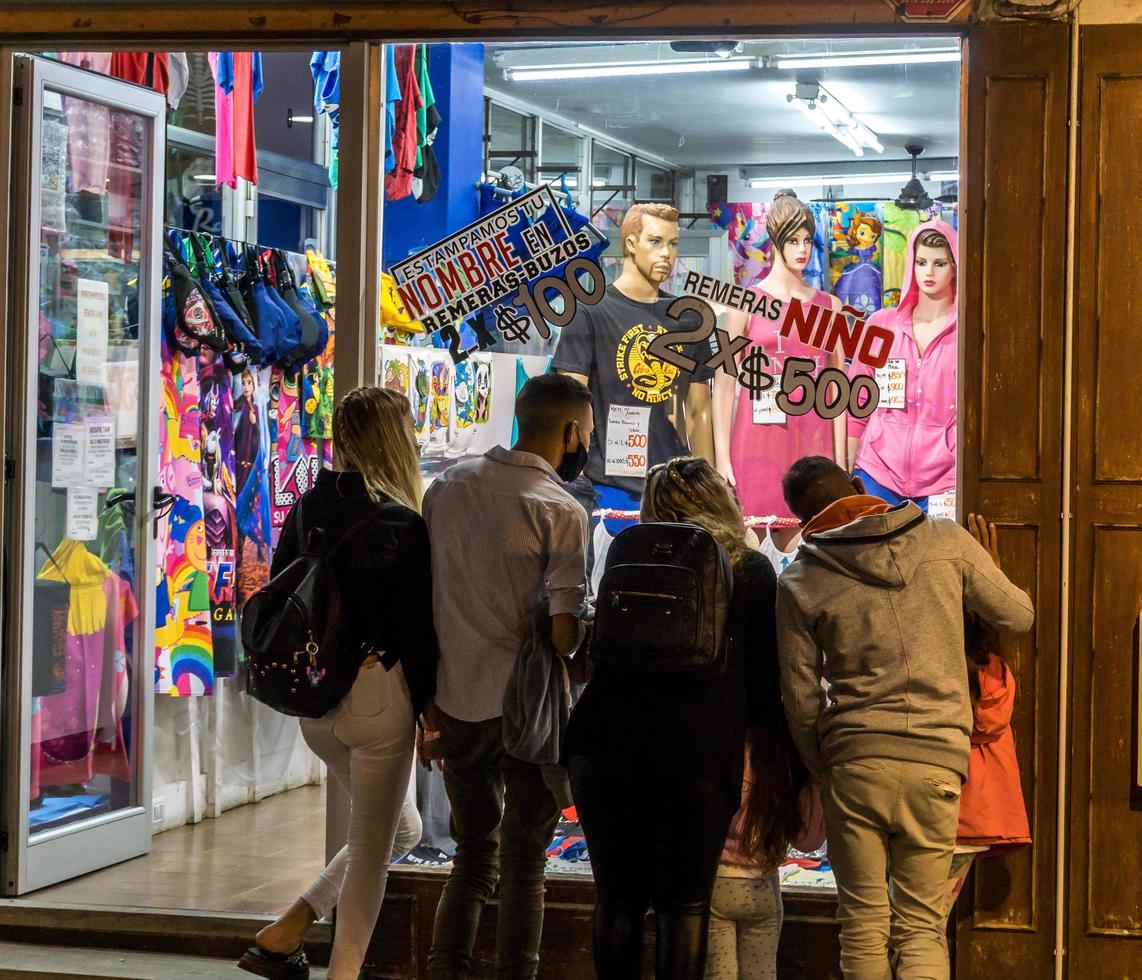 Buenos Aires, Argentinien, 2022. Alle schauen zu foto