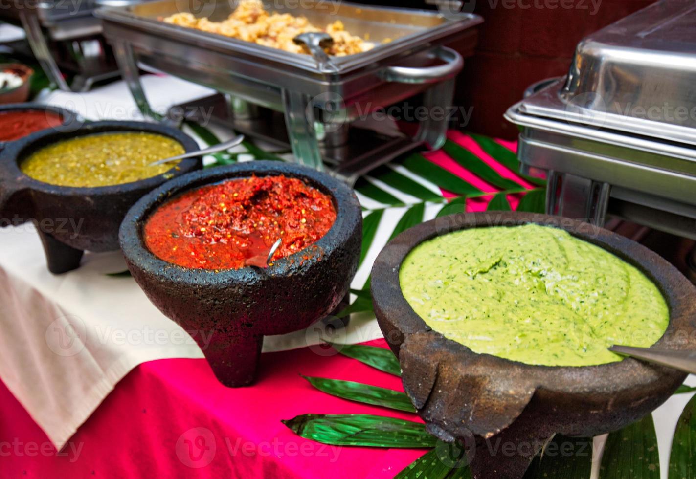Nationales mexikanisches Essen in einem trendigen Coyoacan-Restaurant in Mexiko foto