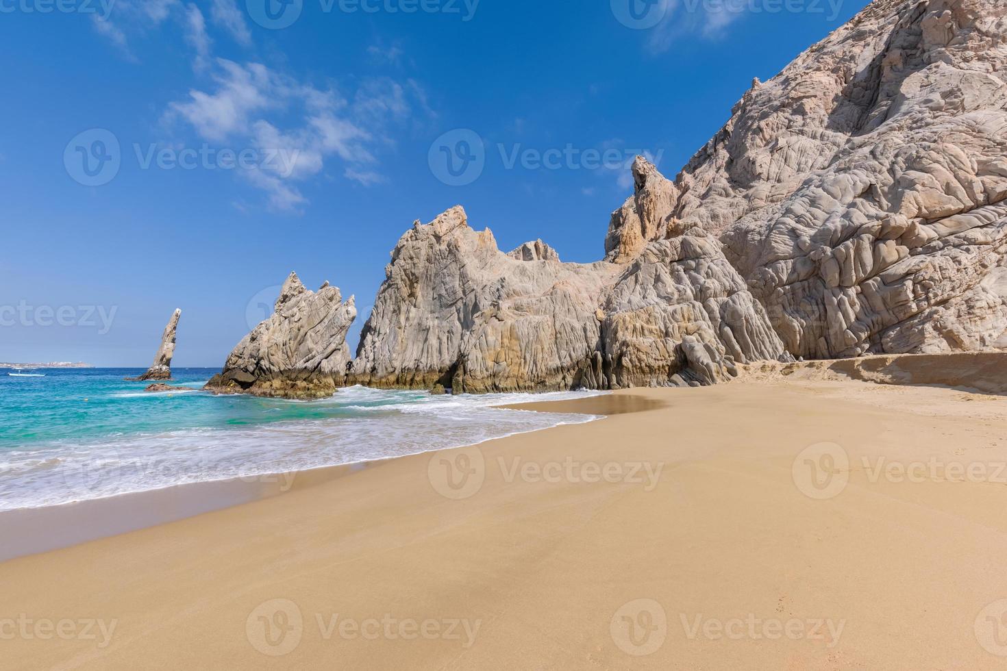 malerisches reiseziel playa del divorcio, scheidungsstrand in der nähe des malerischen bogens von cabo san lucas foto