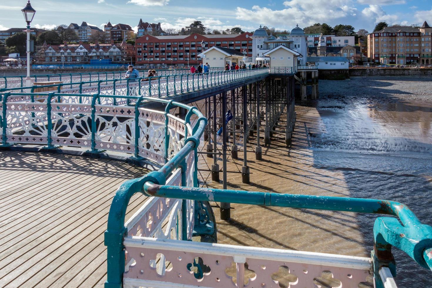 penarth, wales, uk, 2014. blick auf den penarth pier foto