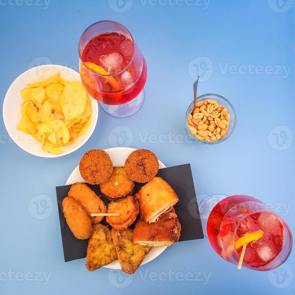 Spritz, traditionelles italienisches Getränk foto