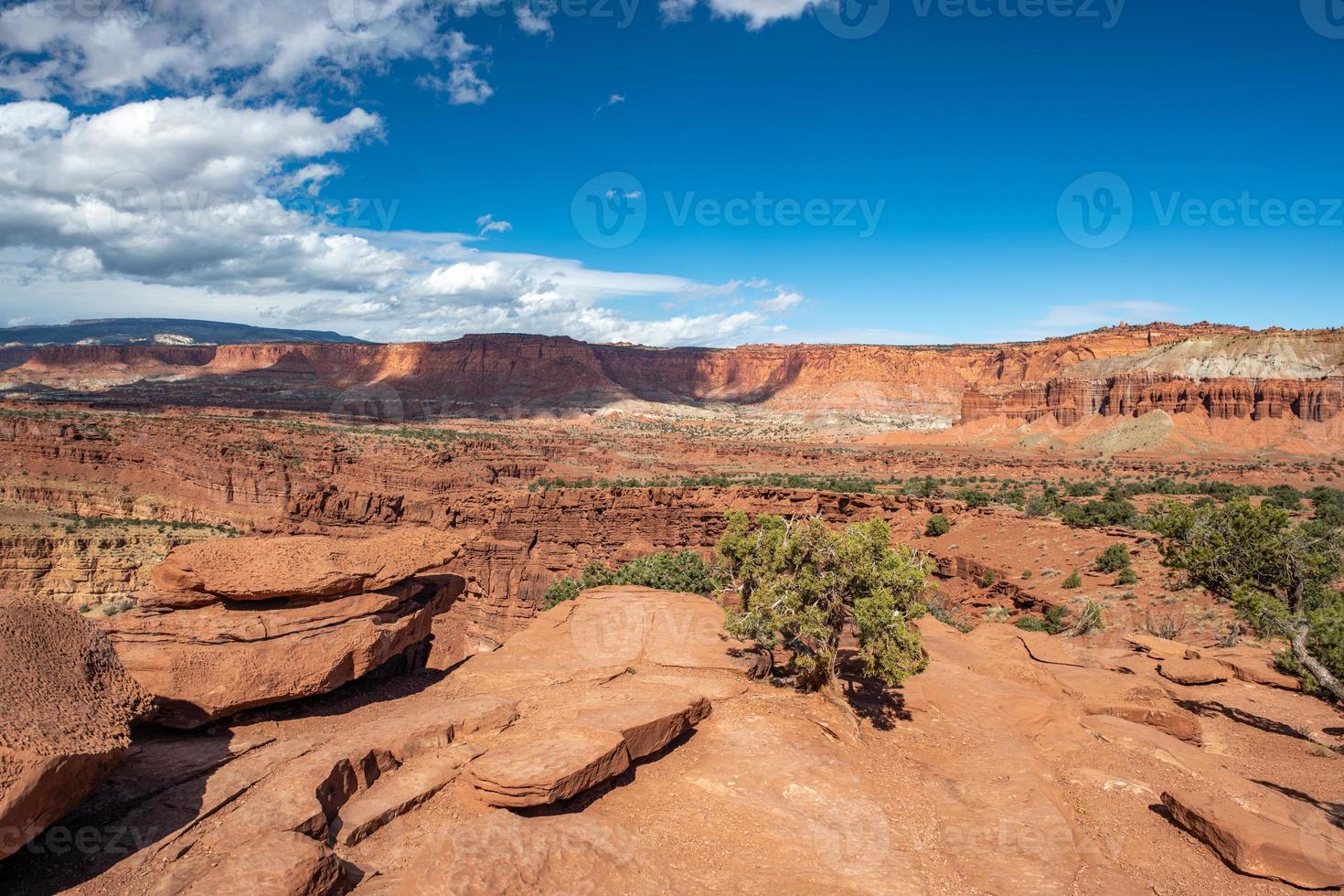 Capitol Reef National Park an einem sonnigen Tag im Bundesstaat Utah. foto