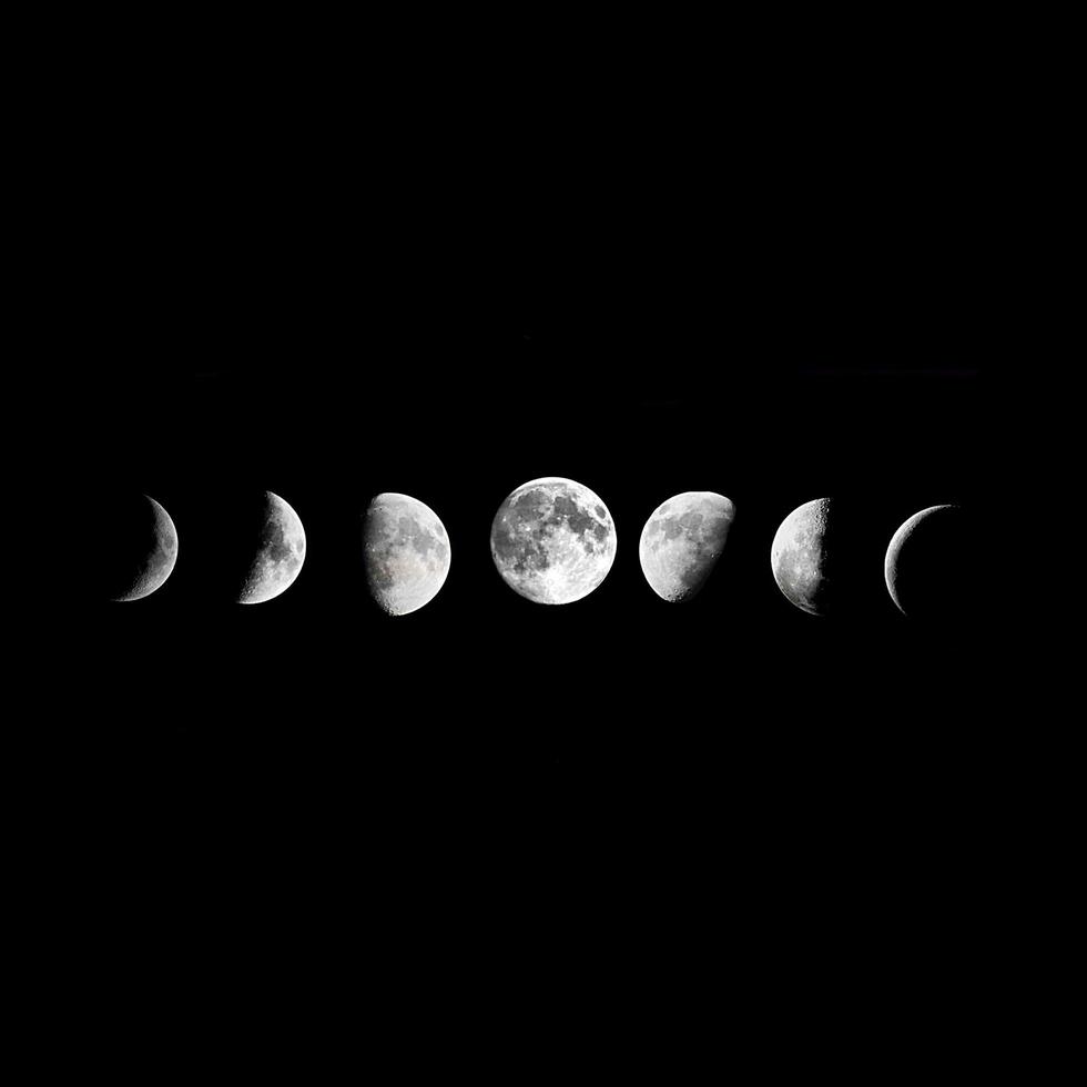 Vollmond, schöner Mond, lächelnder Mond, nachts, foto