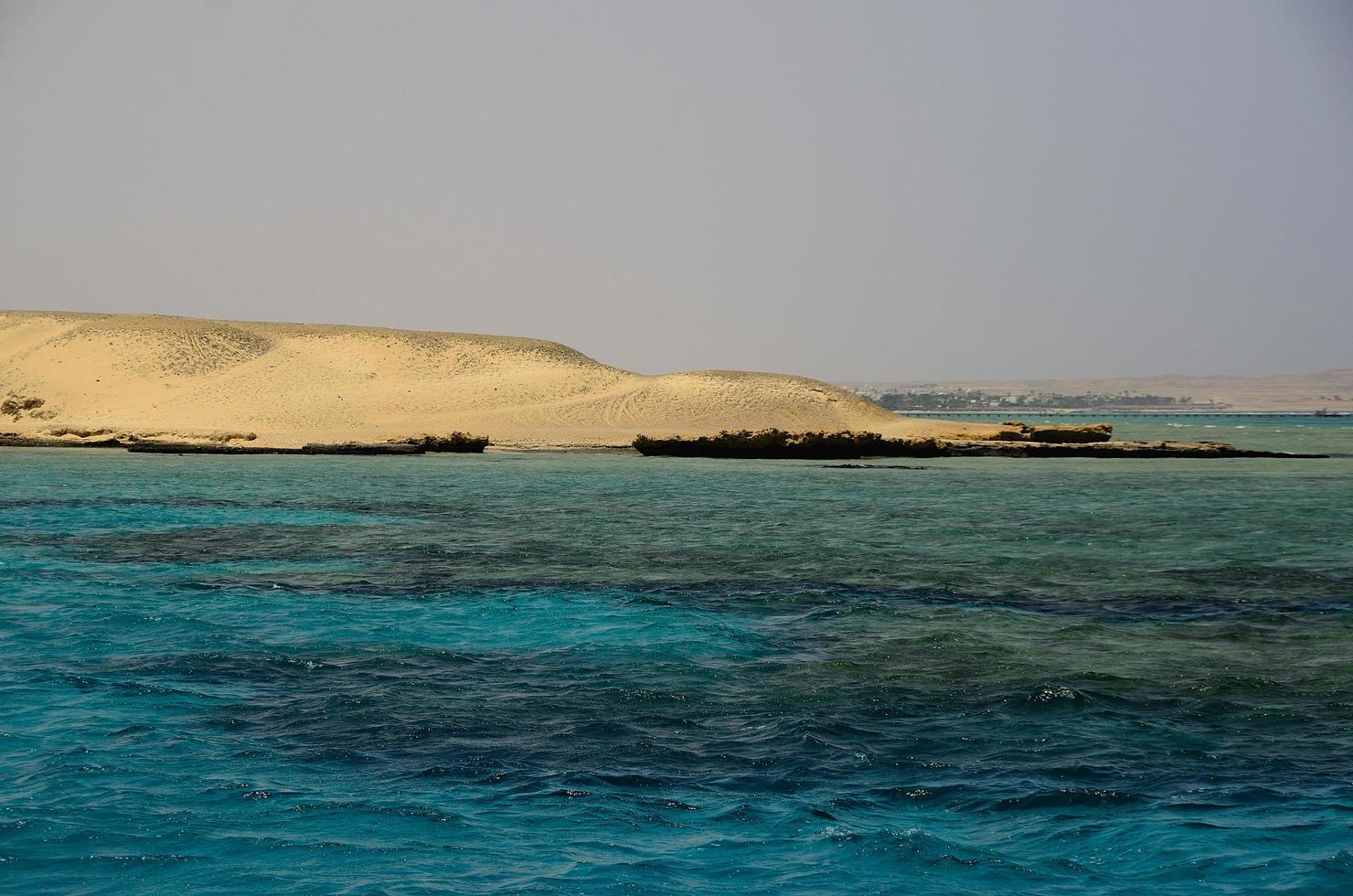 wunderschönes Riff und Sanddünen foto