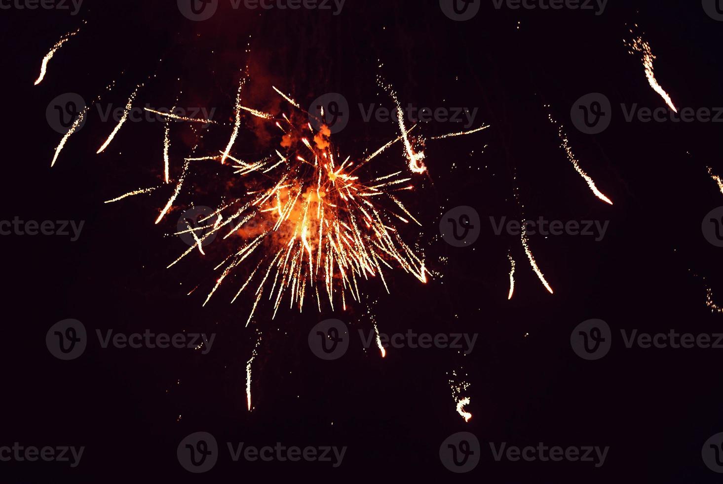 Feuerwerk am Nachthimmel foto