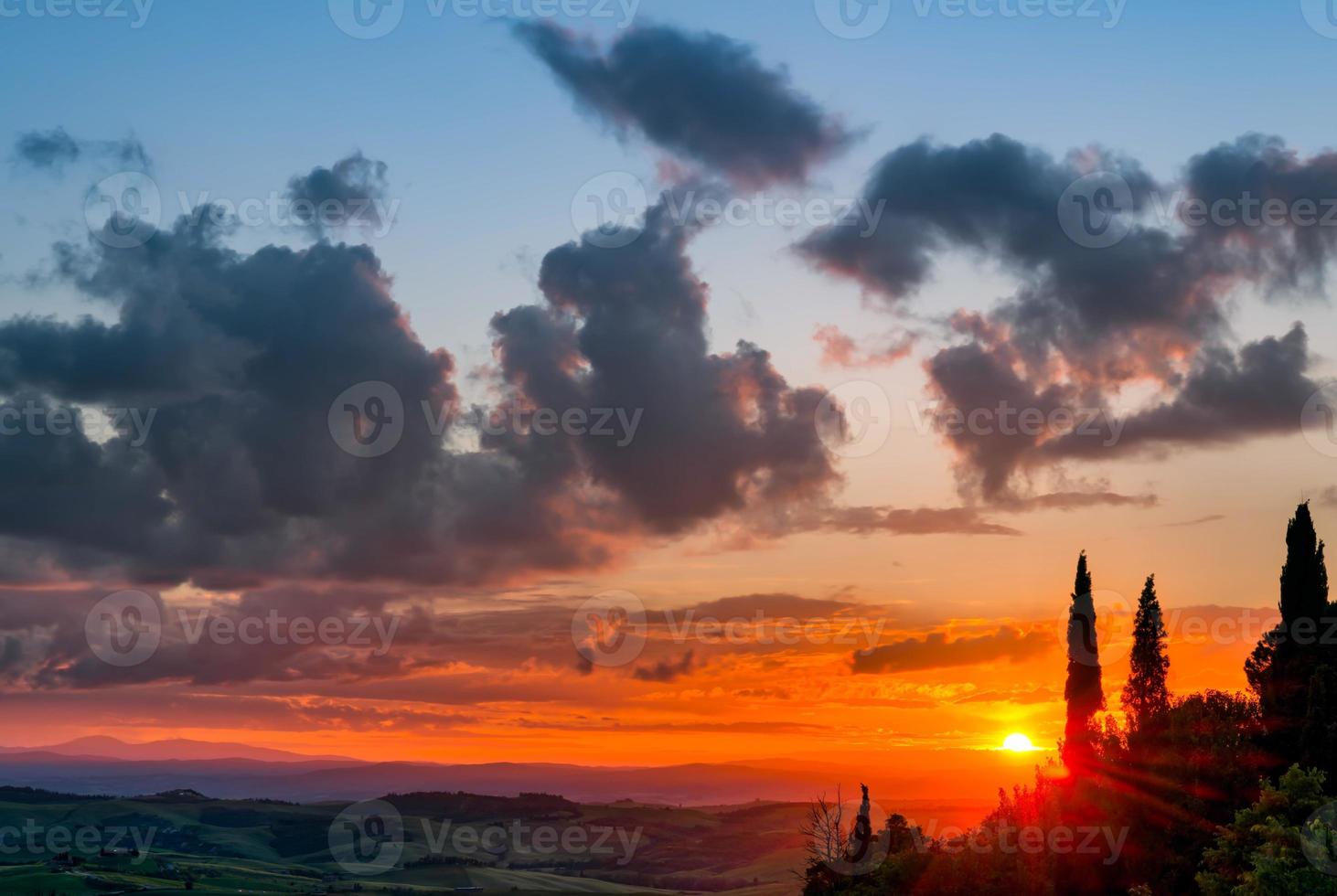 sonnenuntergang val d'orcia toskana foto