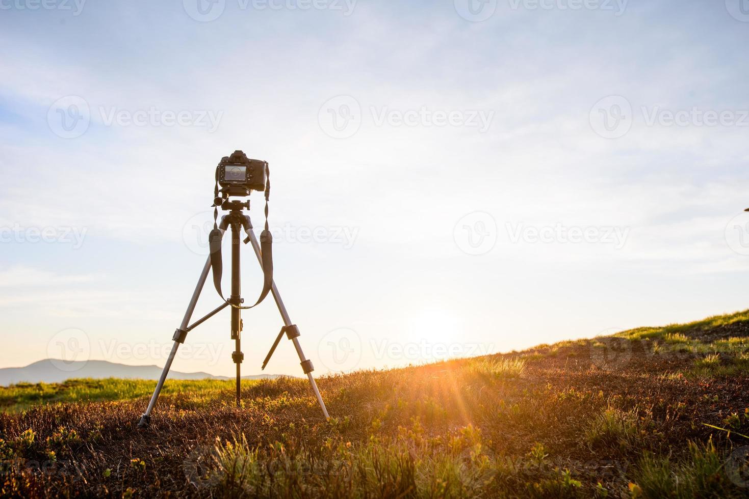 Panorama bei Sonnenuntergang mit einer Kamera foto