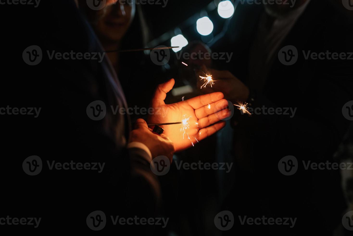 stimmungsvolles Kerzendekor mit Live-Feuer foto