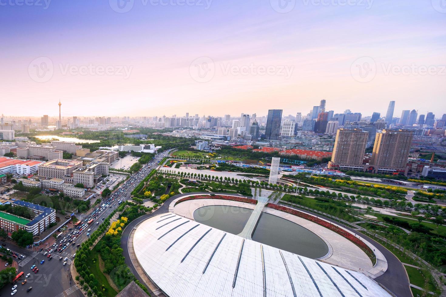 Panorama-Skyline und moderne Gebäude von Tianjin foto