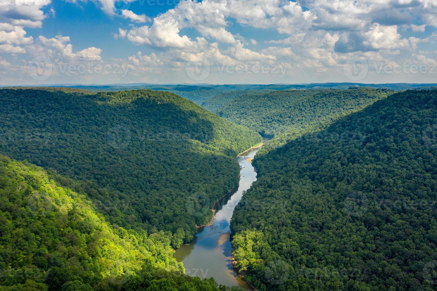 Enge Schlucht des Cheat River stromaufwärts des Coopers Rock State Park in West Virginia foto