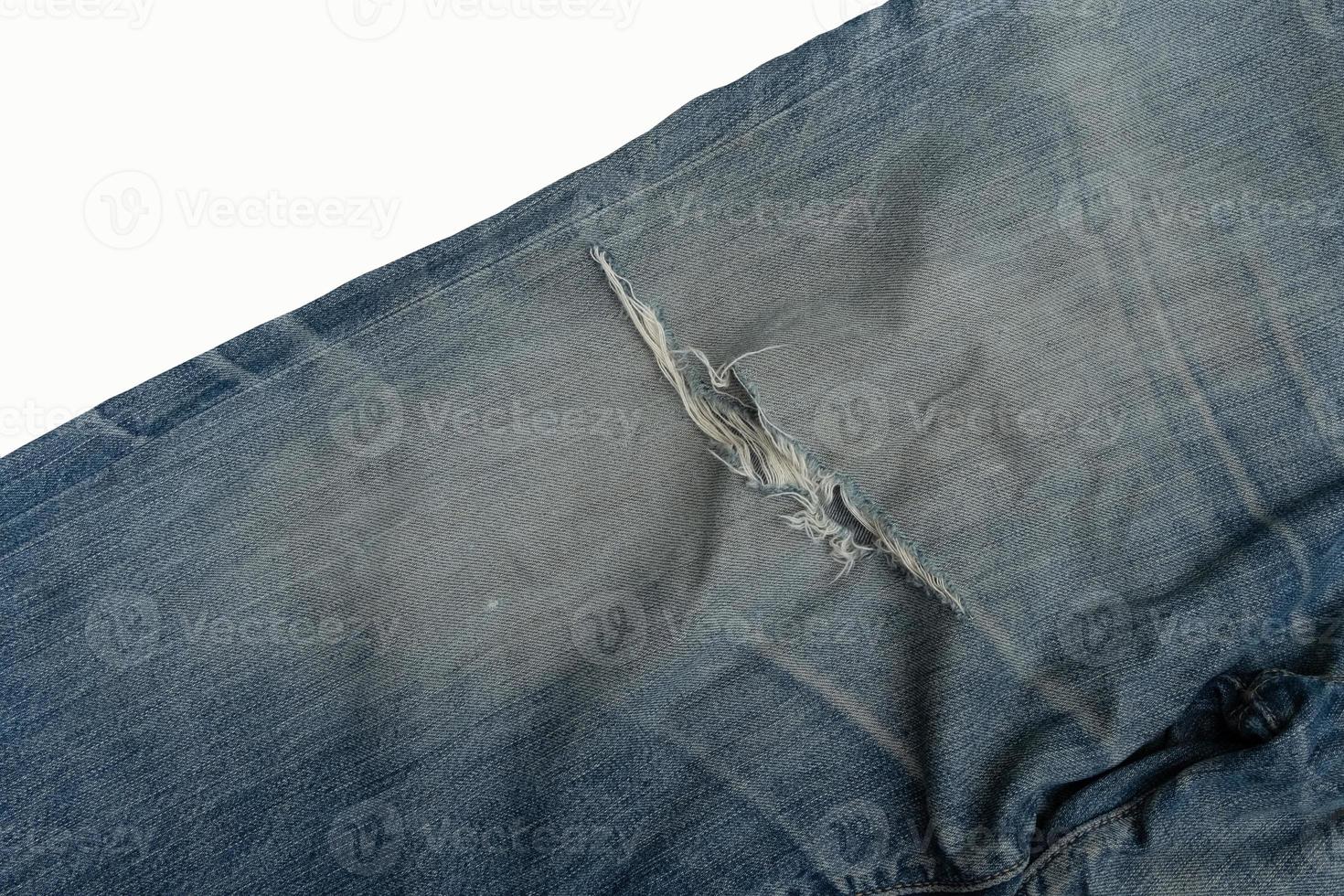 zerrissene Jeans Hintergrundmuster. klassische Denim-Jeans-Textur. kopierraum, isoliert. foto