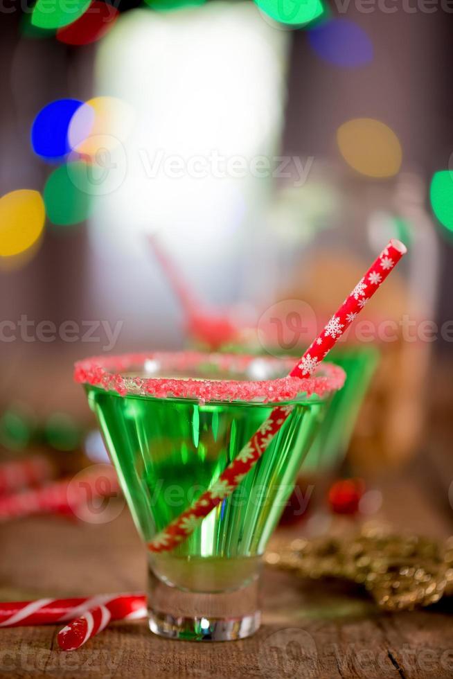 smaragdgrüner Weihnachtscocktail foto