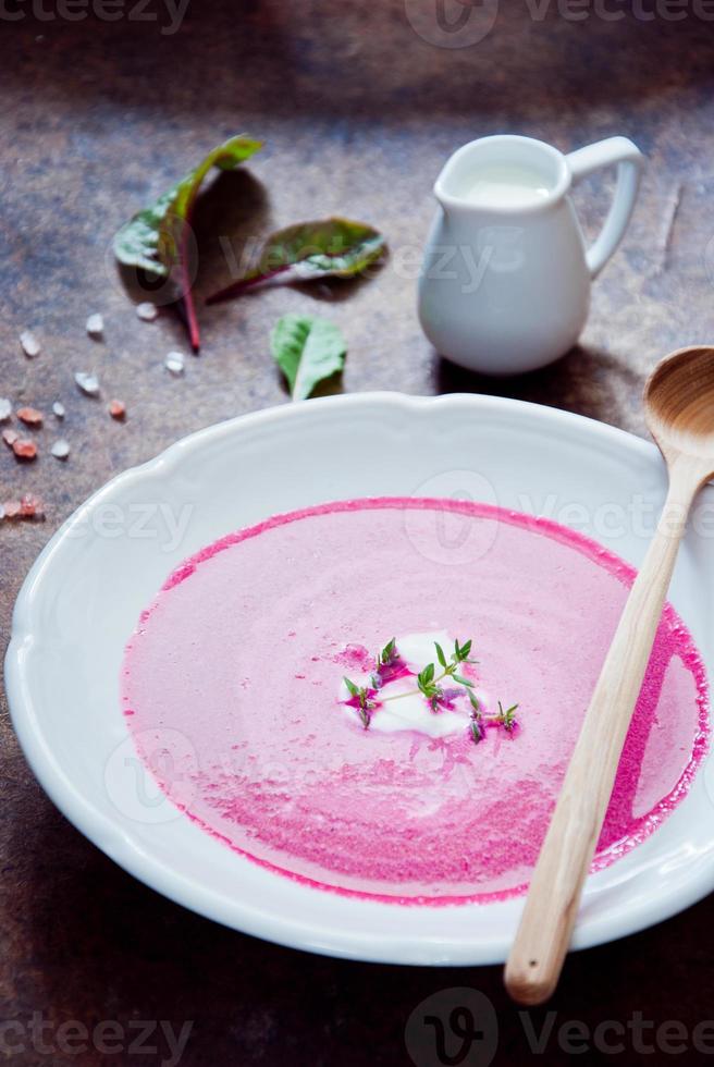 cremige Rote-Bete-Suppe foto