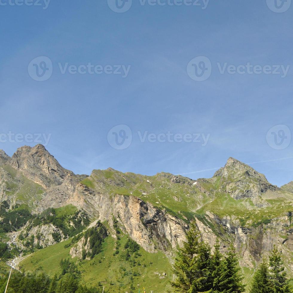 die gennargentu-berge in sassari, sardinien, italien foto