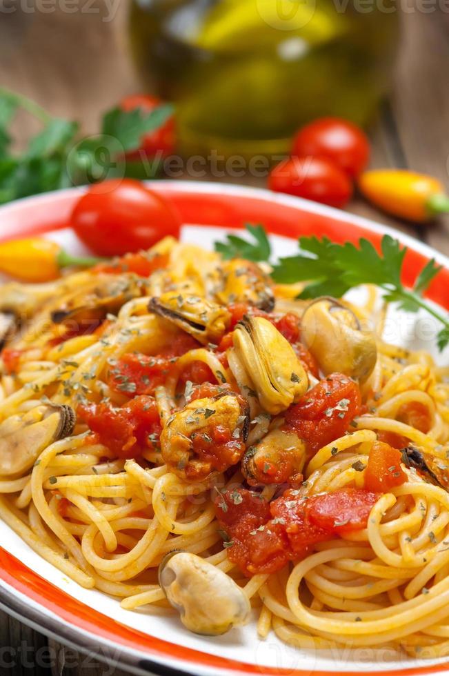 Spaghetti mit Muscheln foto