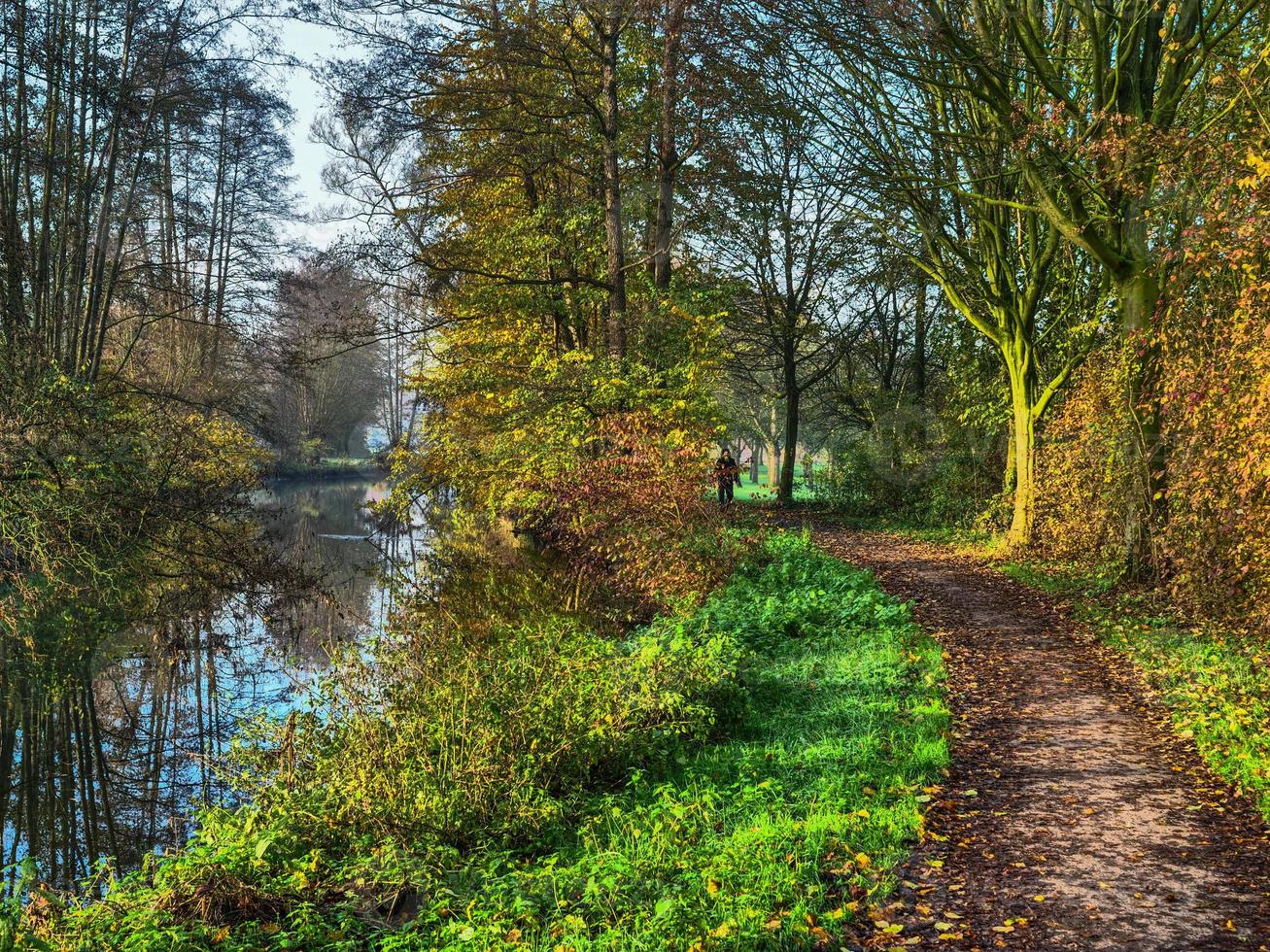 der kleine fluss aa bei borken foto