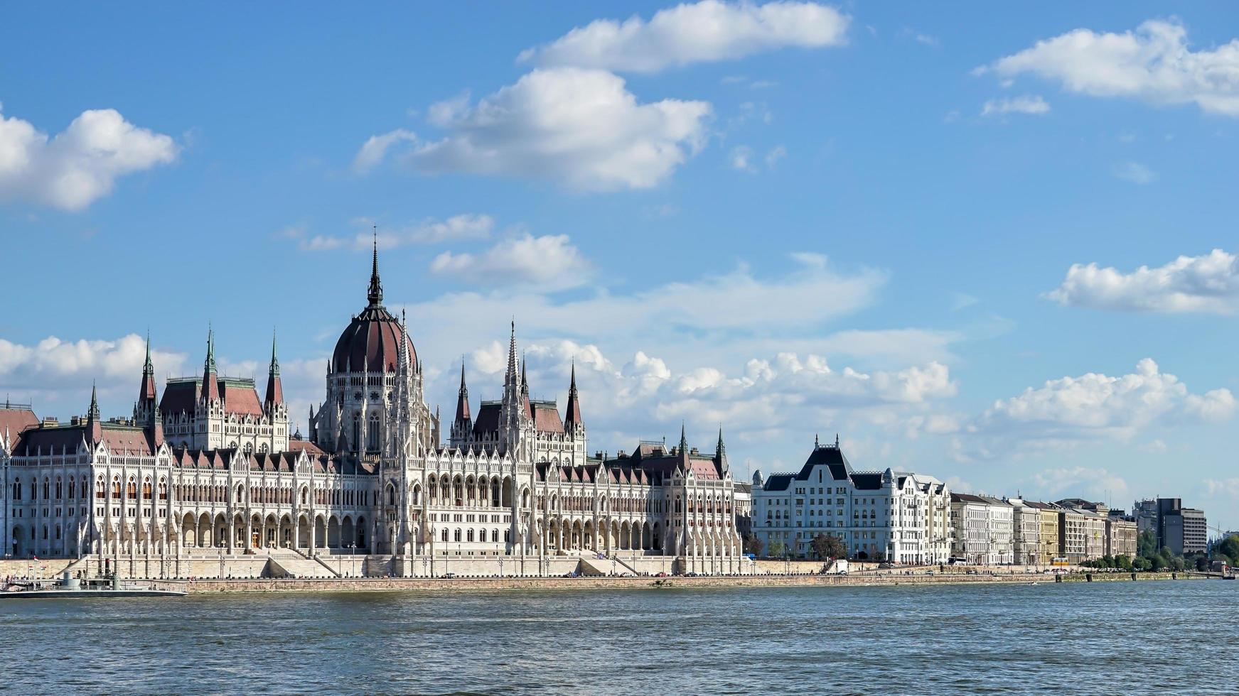 Budapest, Ungarn, 2014. Ungarisches Parlamentsgebäude foto