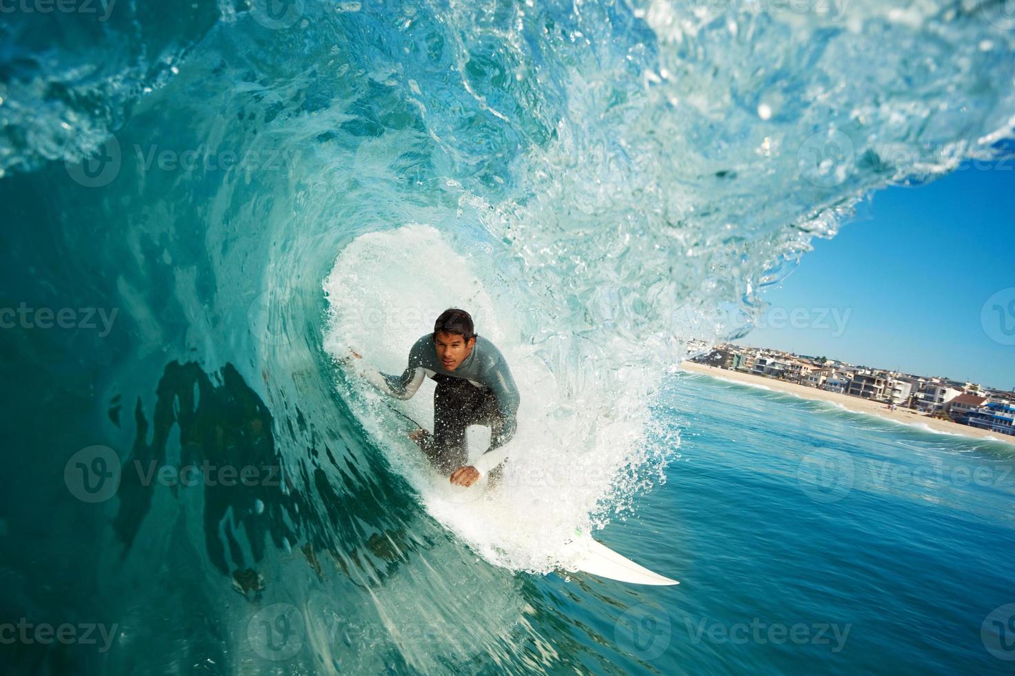 Surfer im Fass foto