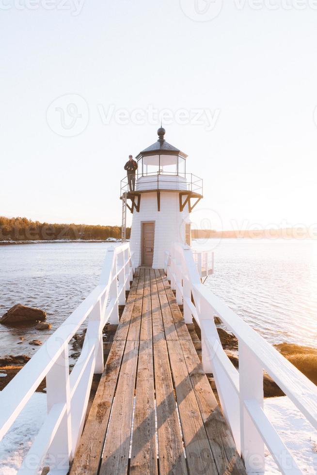 Leuchtturm im Sonnenlicht foto