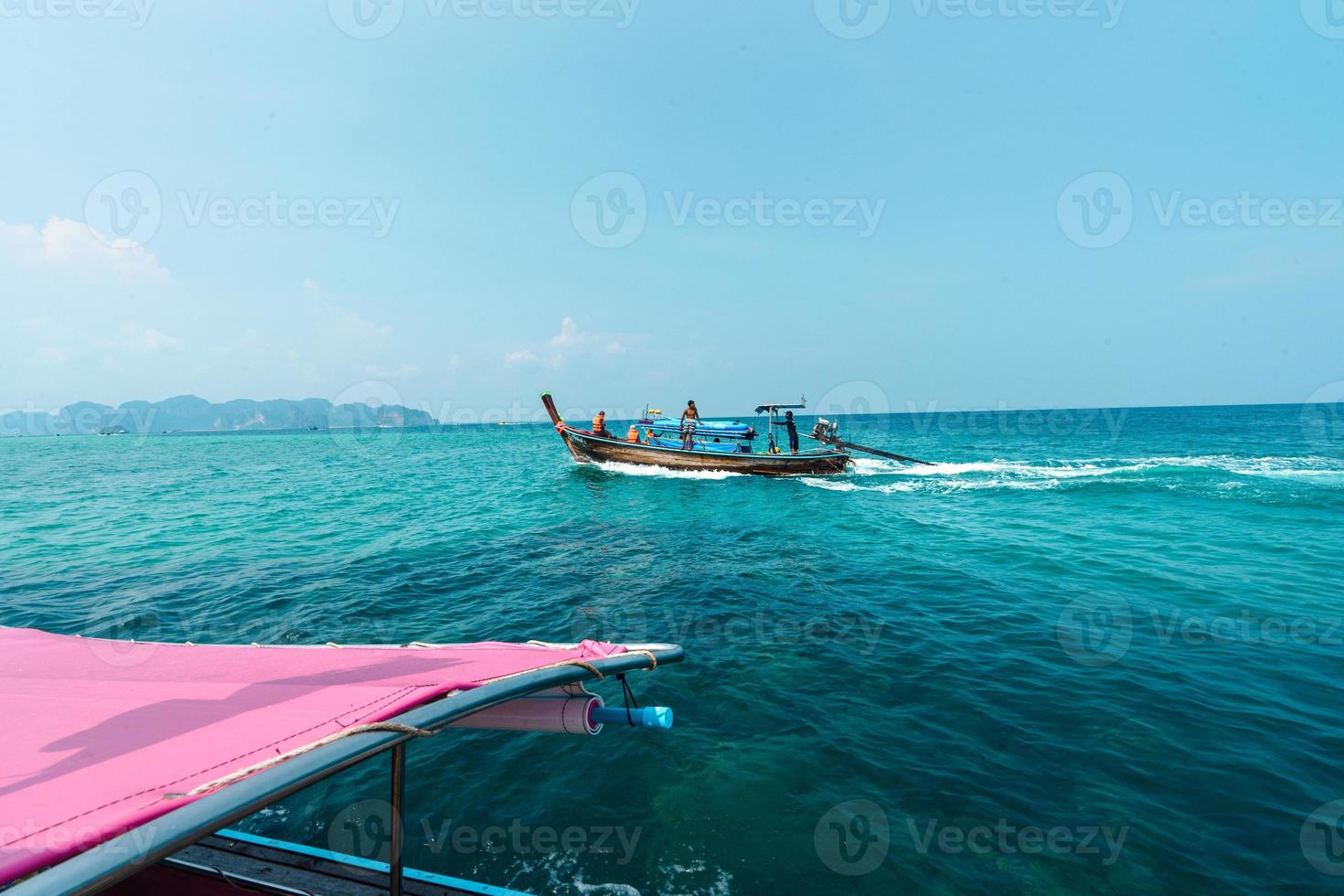 Bootsfahrten auf den Meeren und Inseln, Reisen mit einem Langheckboot foto