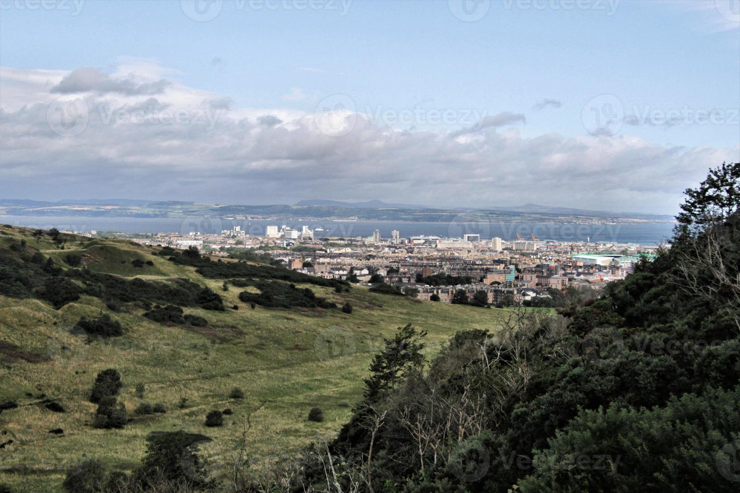 ein blick auf edinburgh in schottland foto