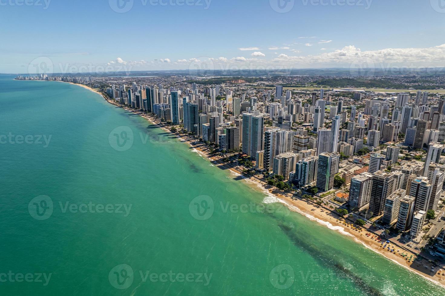 Luftbild von Boa Viagem Beach in Recife, Hauptstadt von Pernambuco, Brasilien. foto