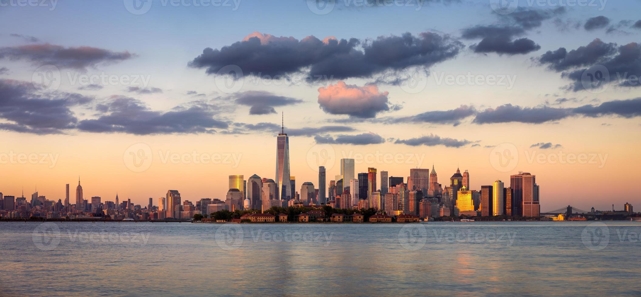 Ein World Trade Center, Lower Manhattan bei Sonnenuntergang, New York foto