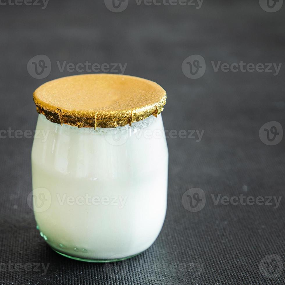 joghurt glas frische natürliche gesunde mahlzeit essen snack diät auf dem tisch kopierraum essen foto