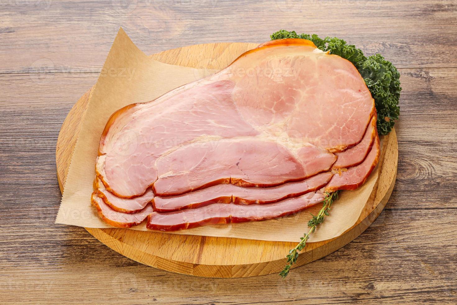 leckere Vorspeise mit Schweineschinken foto